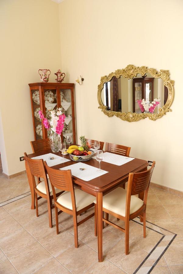 Classical Villa Archontiko D&M Rhodes City Εξωτερικό φωτογραφία