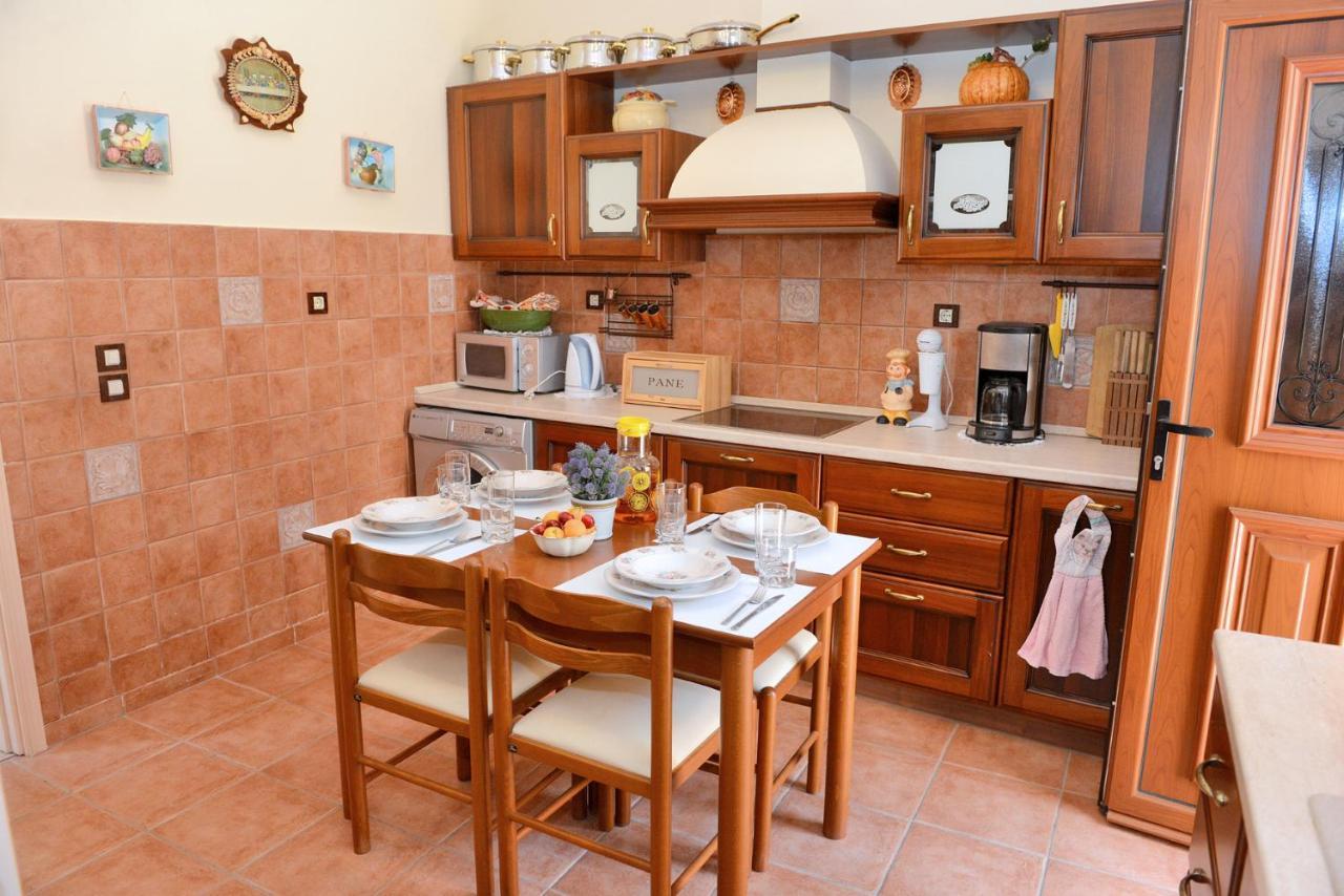 Classical Villa Archontiko D&M Rhodes City Εξωτερικό φωτογραφία